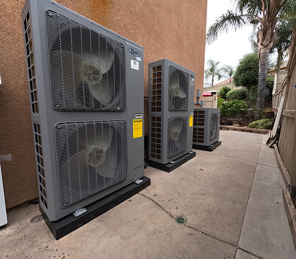 Residential HVAC service photo